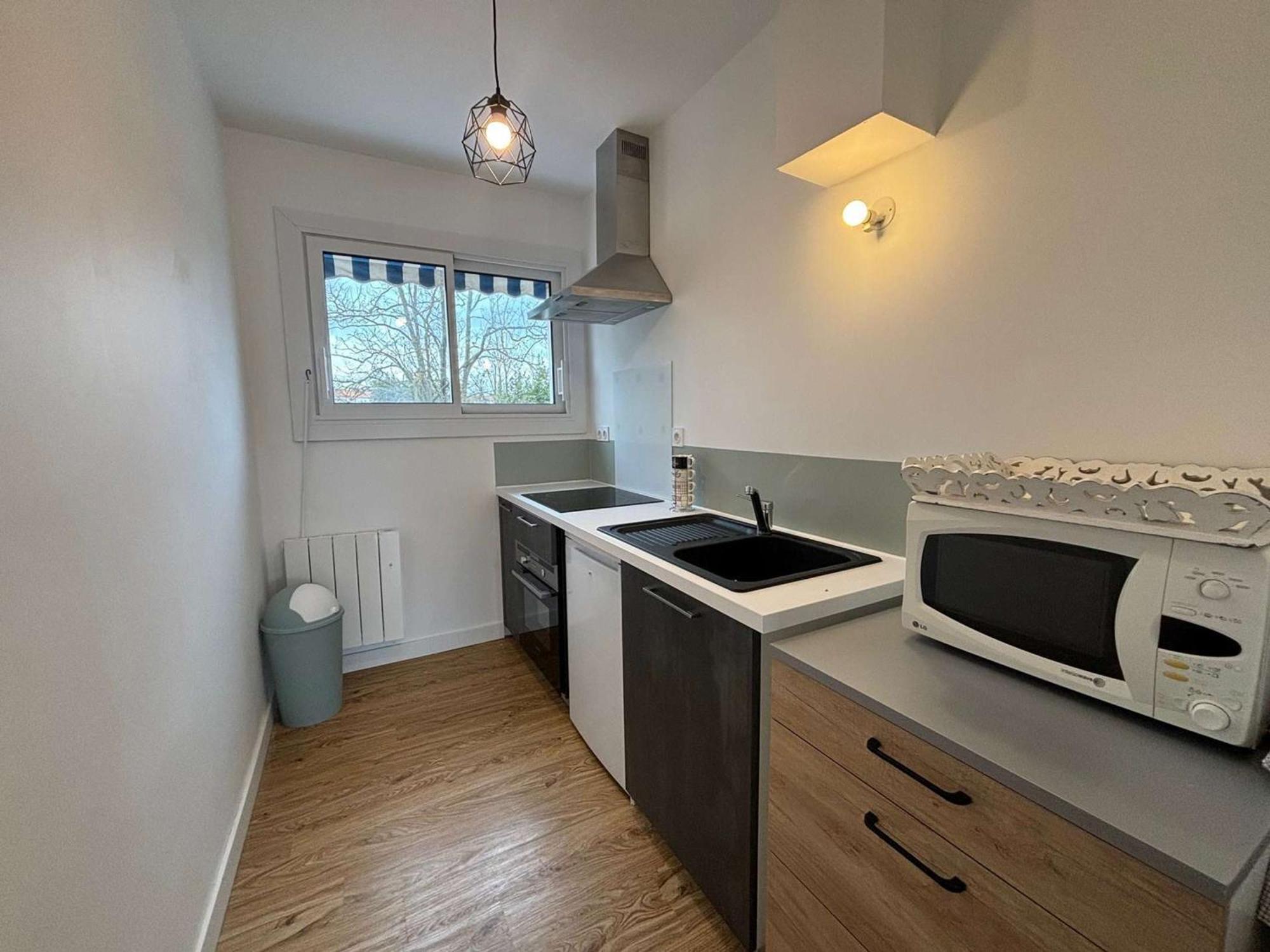 Appartement Bel Refait A Neuf Proche - Fr-1-494-209 Royan